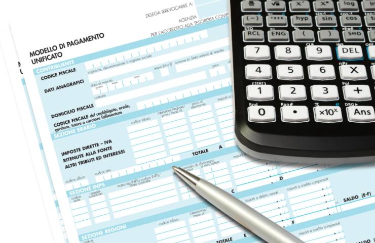 f24 dell'IMU e calcolatrice