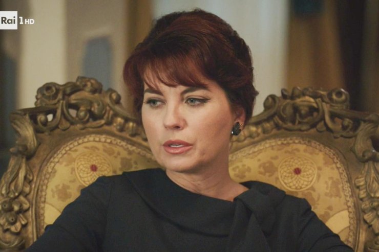 vanessa gravina nel ruolo di adelaide a Il Paradiso delle Signore