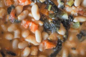 zuppa di fagioli carote e verza